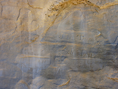 Enlarge photo 35