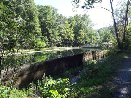 Enlarge photo 13