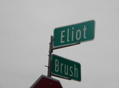 # 12 Elliot / Brush