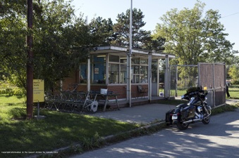 Enlarge photo 19