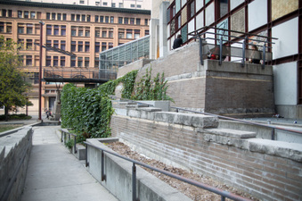 Enlarge photo 37