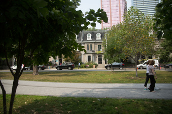 Enlarge photo 22