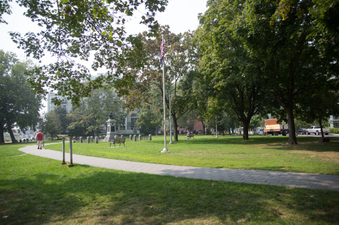Enlarge photo 19
