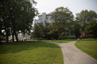Enlarge photo 28