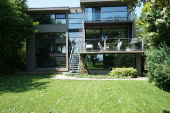 Crest Selects - IQ Productions