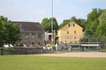 Enlarge photo 35