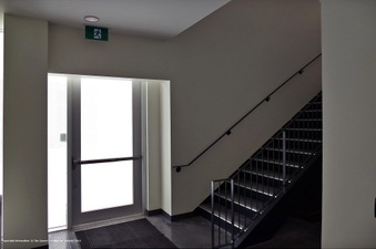 Enlarge photo 37