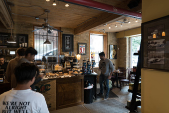 Enlarge photo 16