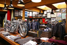 Enlarge photo 69