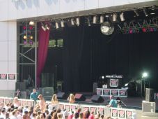 Enlarge photo 19