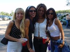 Waynes World of Pics 3 - Megajam2002