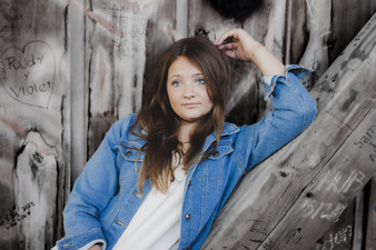 Enlarge photo 89