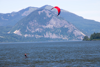 Enlarge photo 440