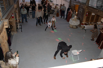 Enlarge photo 696