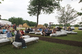Enlarge photo 305