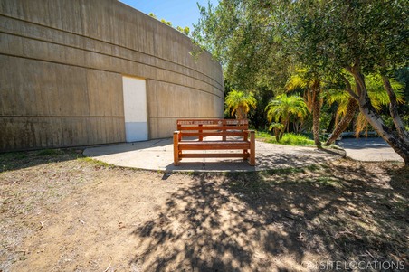 Enlarge photo 83