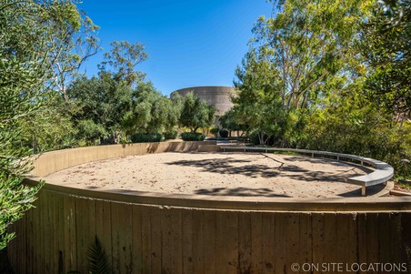 Enlarge photo 92