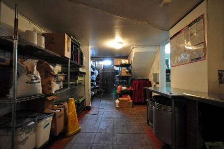 Enlarge photo 12