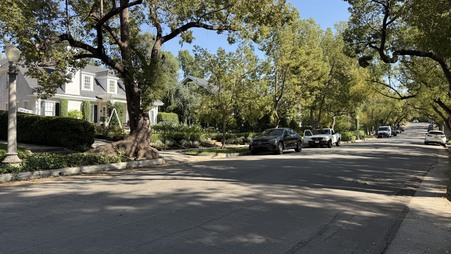 Enlarge photo 12