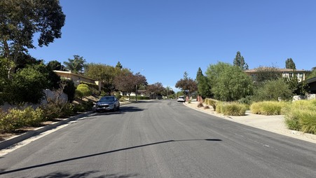 Paseo Nuevo Drive @ Reseda Blvd