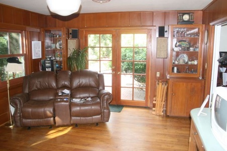 Enlarge photo 220