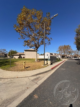 Enlarge photo 18