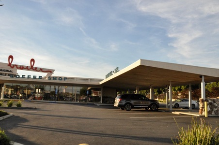 Bobs Big Boy Broiler