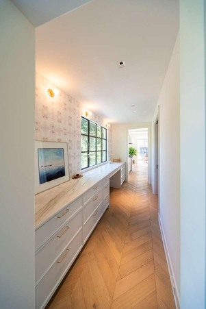 Enlarge photo 64