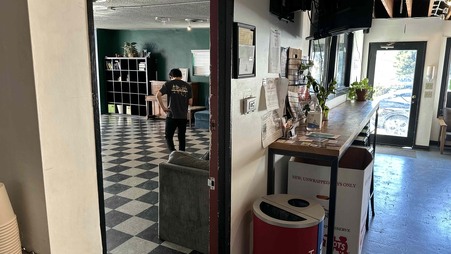 Enlarge photo 23
