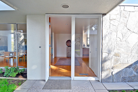 Enlarge photo 21