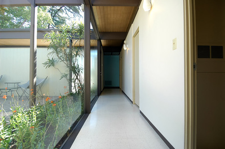 Enlarge photo 31