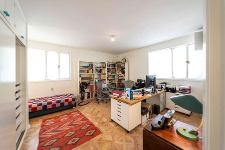 Enlarge photo 35