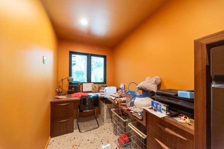 Enlarge photo 34