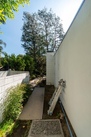 Enlarge photo 117