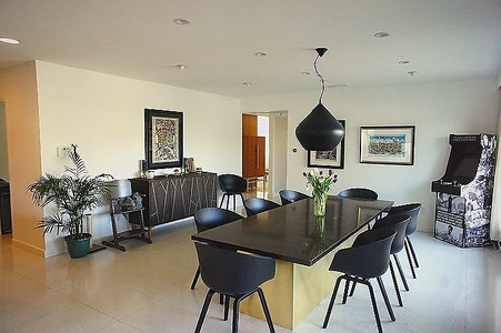 Enlarge photo 33