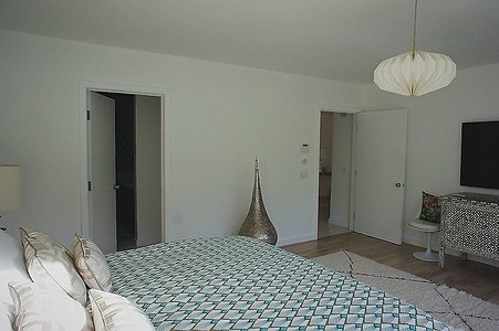 Enlarge photo 51