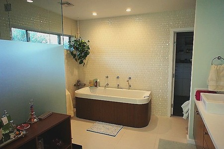 Enlarge photo 56
