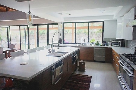 Enlarge photo 31