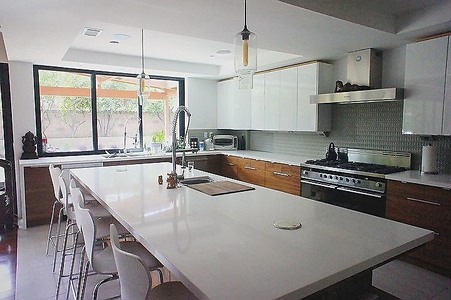 Enlarge photo 32