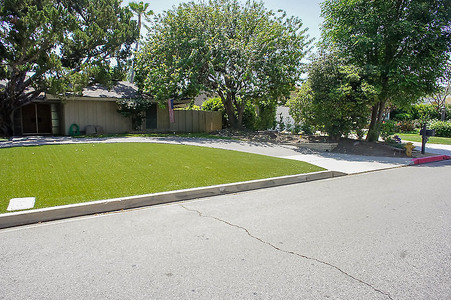 Enlarge photo 79