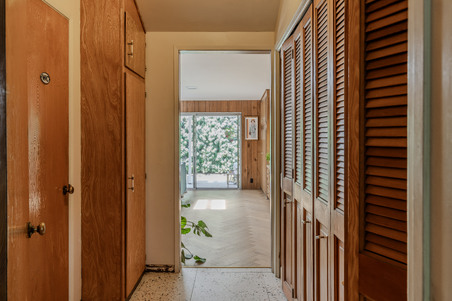 Enlarge photo 40