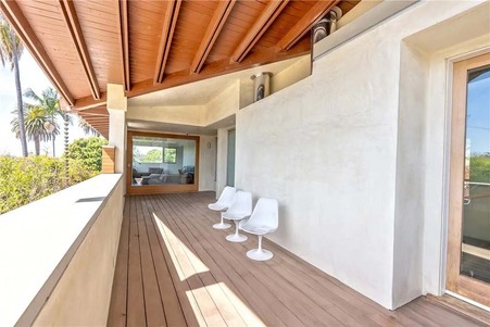 Enlarge photo 35