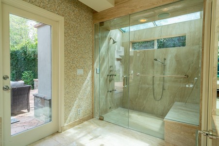 Enlarge photo 29