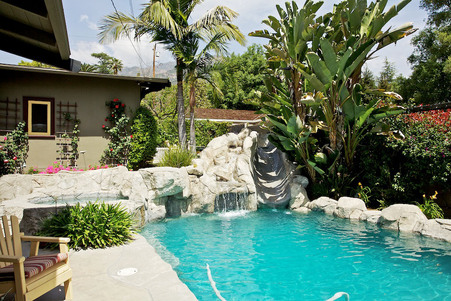 Enlarge photo 108