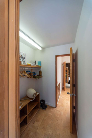 Enlarge photo 79