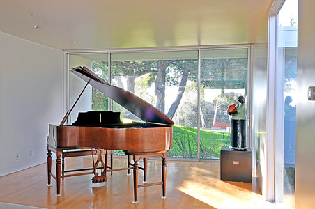 Enlarge photo 33