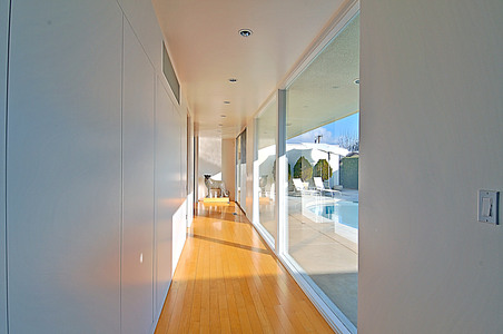 Enlarge photo 54
