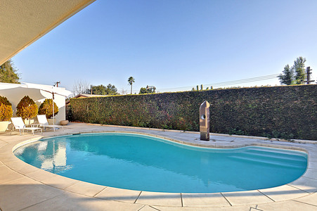 Enlarge photo 77