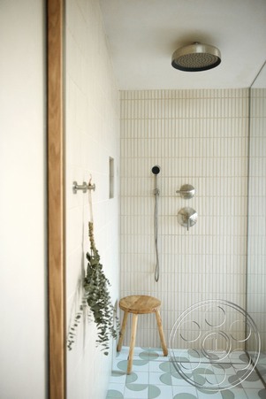 Enlarge photo 32