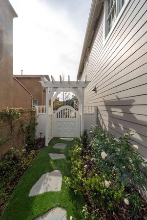 Enlarge photo 80